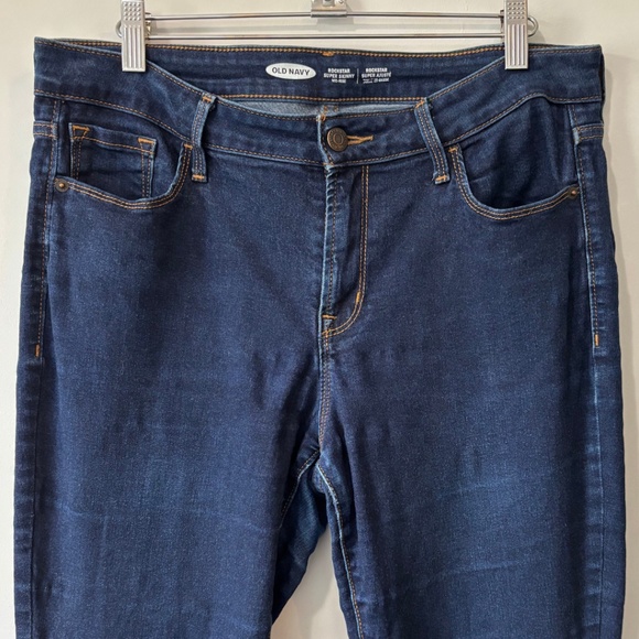 Old Navy Mid-Rise Rockstar Super-Skinny Jeans Size 10 Long - Picture 3 of 8